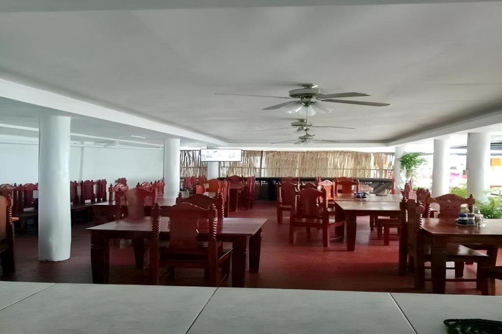 Palm Grove Saud Holiday Complex Hotel Pagudpud Exterior photo