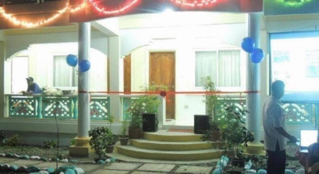 Palm Grove Saud Holiday Complex Hotel Pagudpud Exterior photo