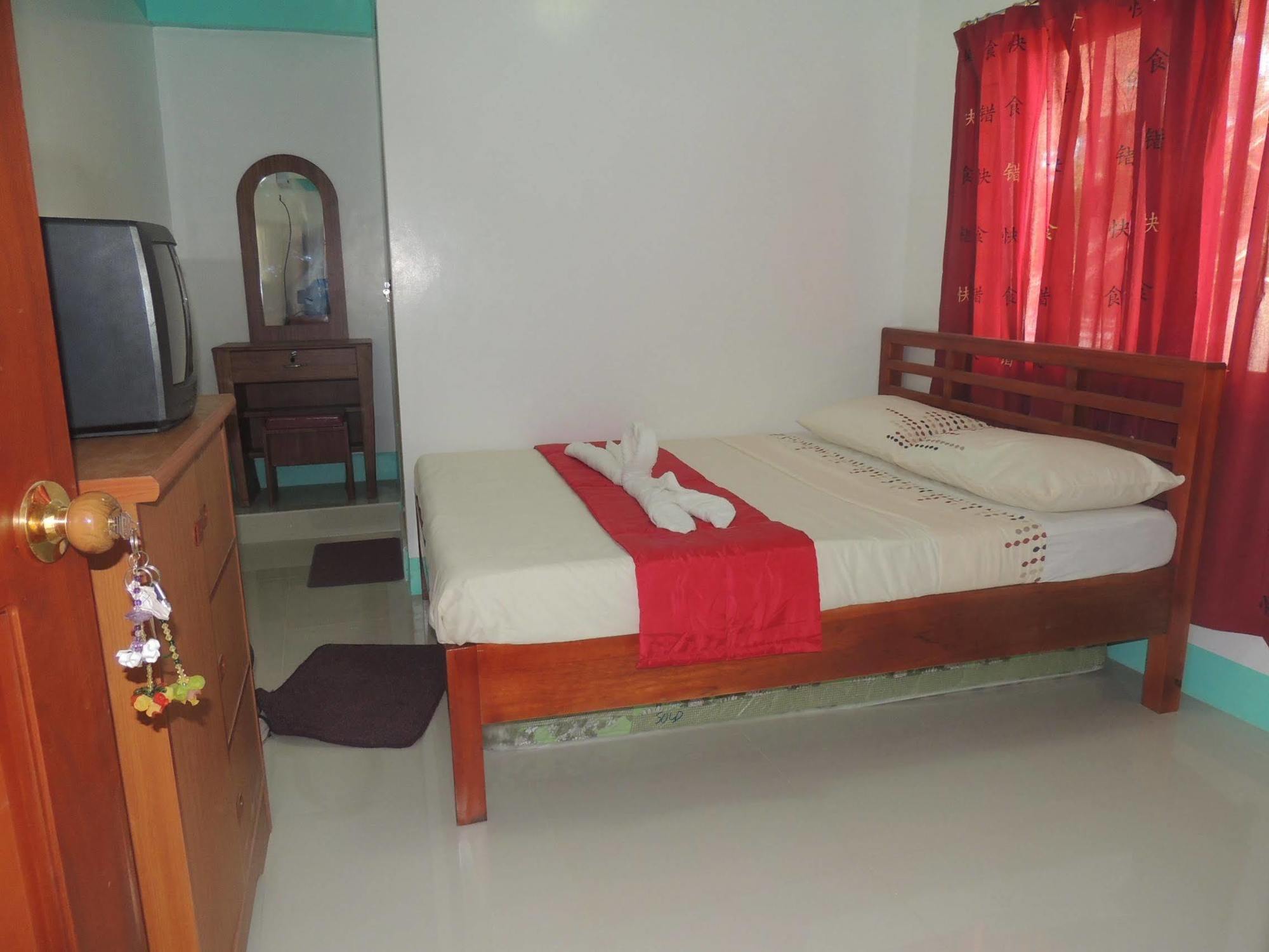 Palm Grove Saud Holiday Complex Hotel Pagudpud Exterior photo